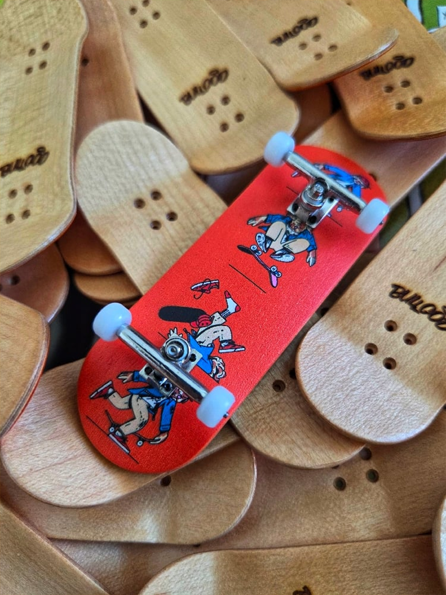 BullGod Premium Fingerboard Complete - Comics