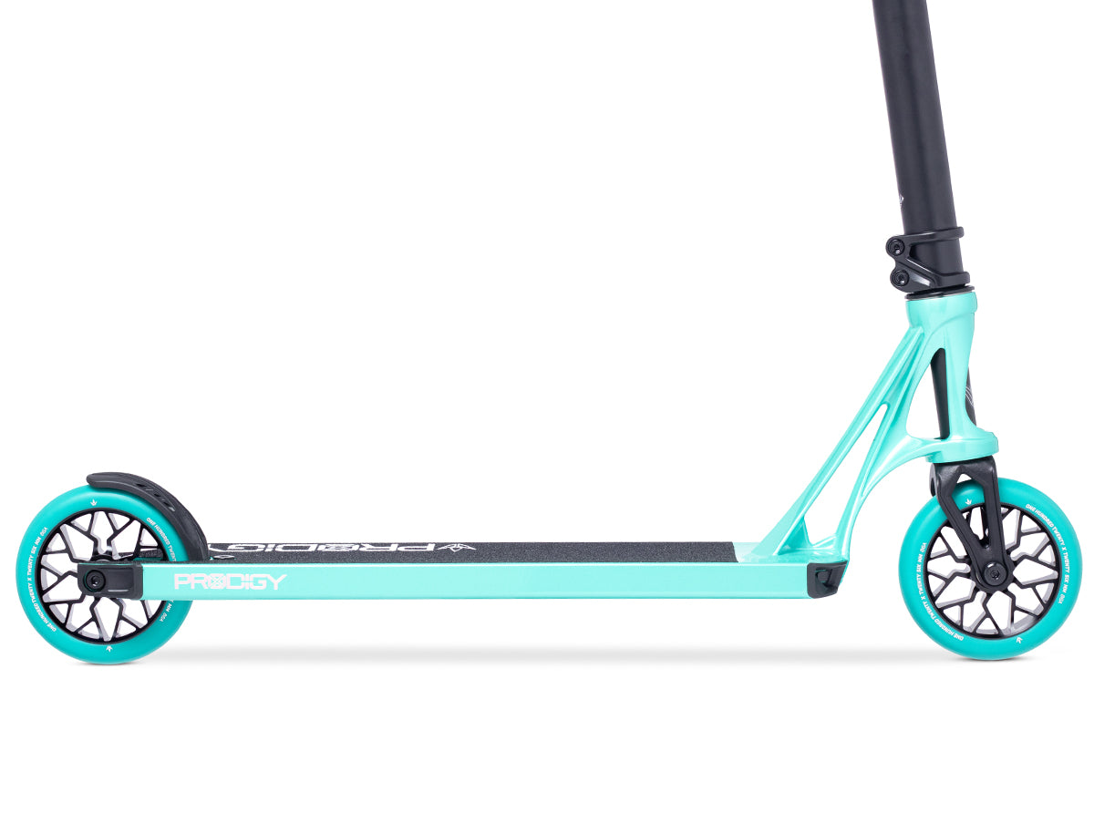 color:Teal
