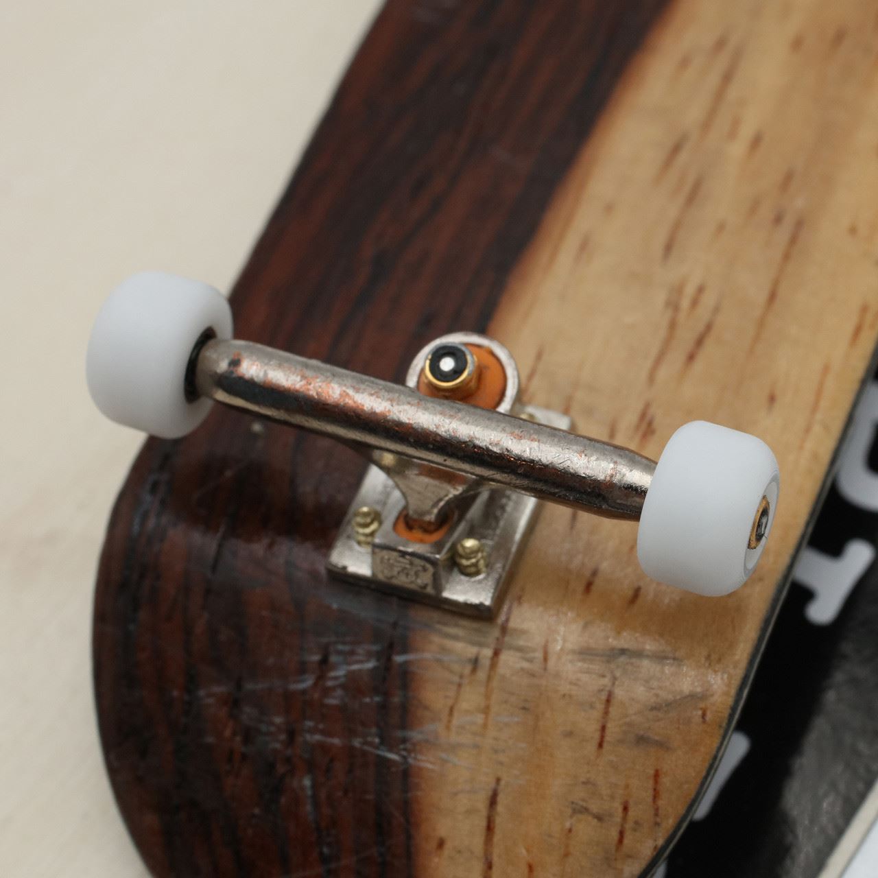 Blistered Asymmetrical Dual Bearing Fingerboard Wheels - 60D - White