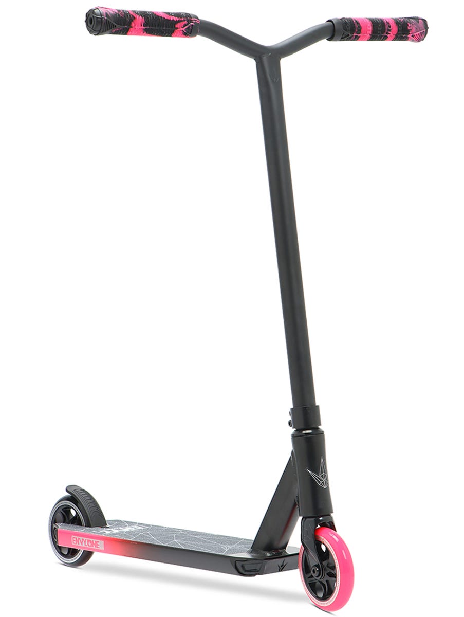 Color:Black and Pink