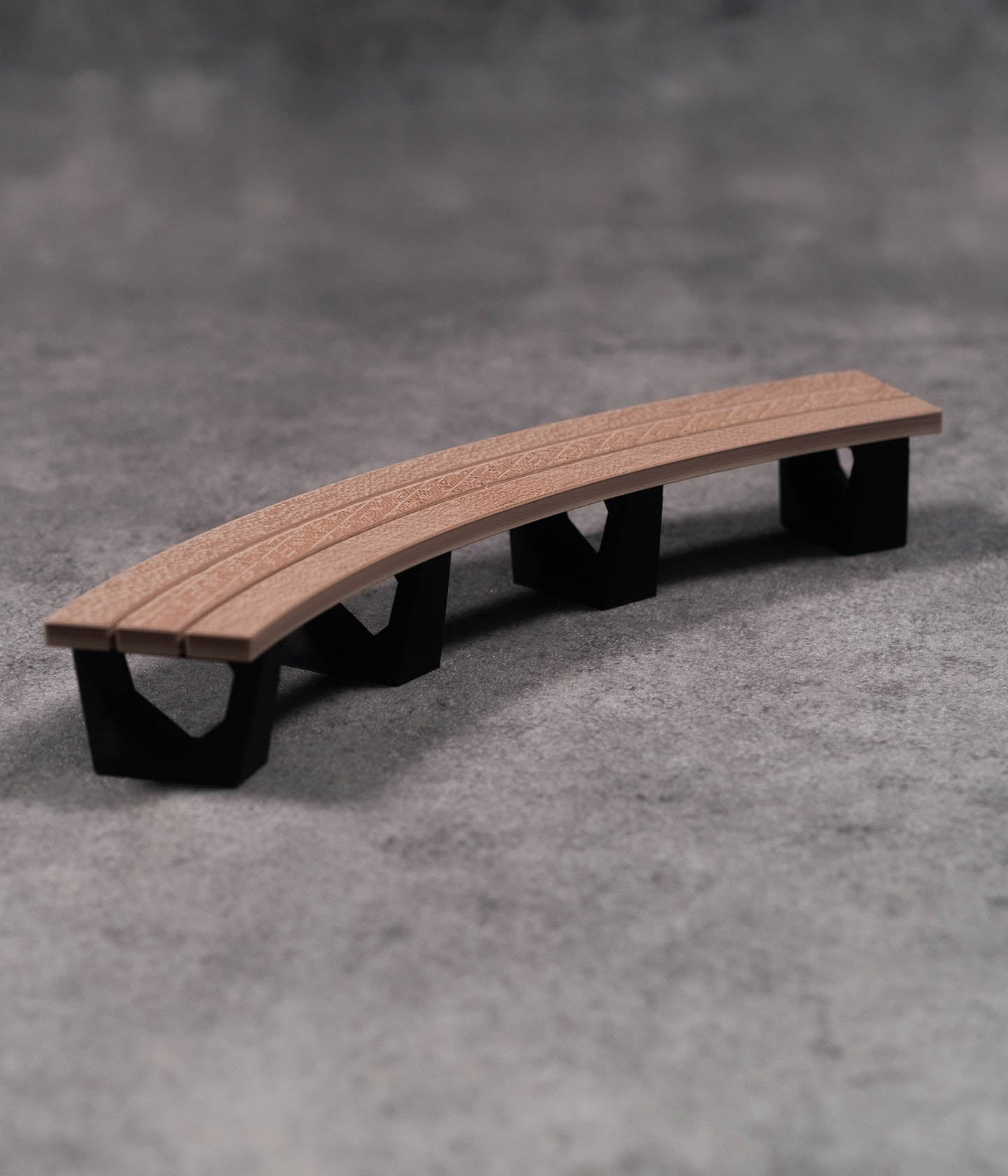 6oh5oh Fingerboard Ramp - Curved Bench