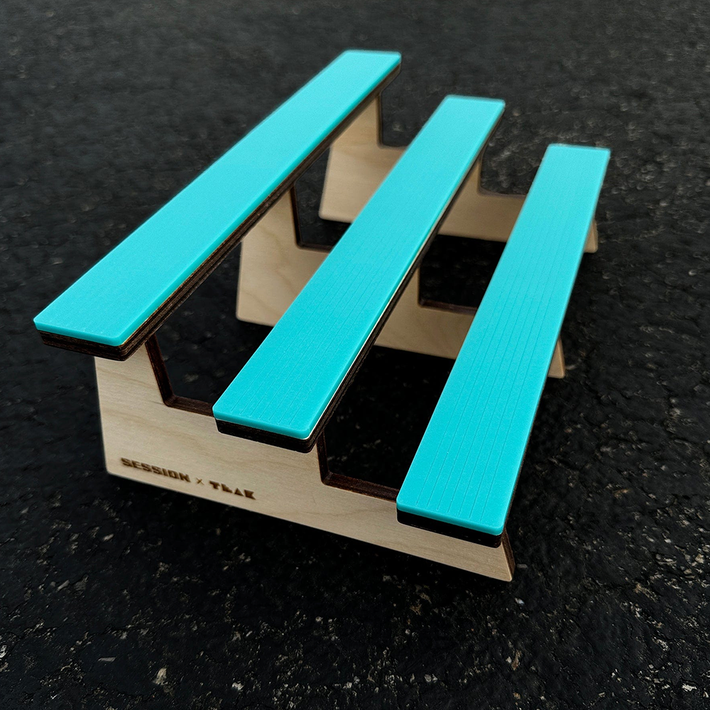 Teak Tuning Fingerboard Ramp - The Bleacher w/ Acrylic Surface
