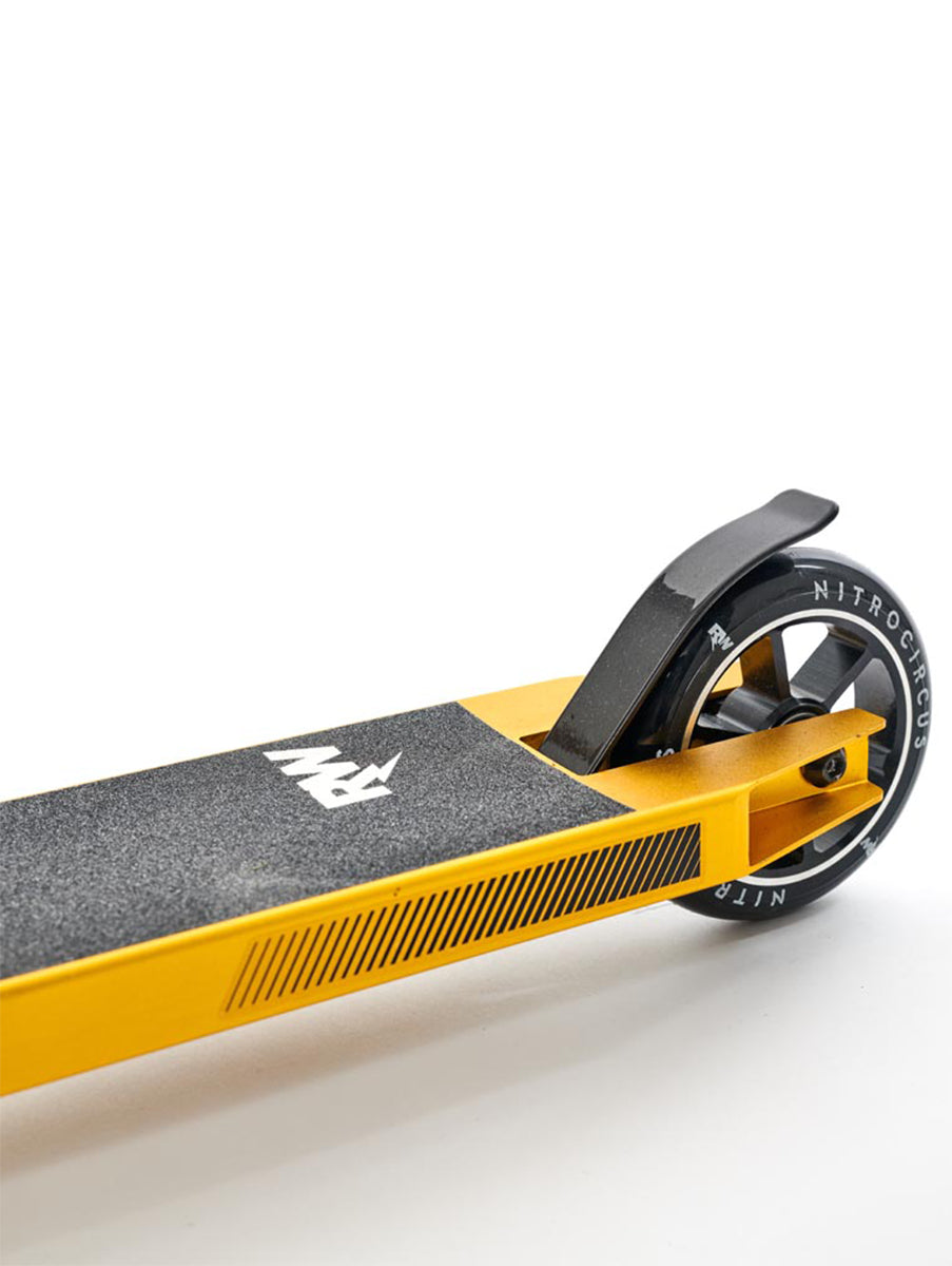 Nitro Circus R-Willy Junior Replica Scooter – The Vault Pro