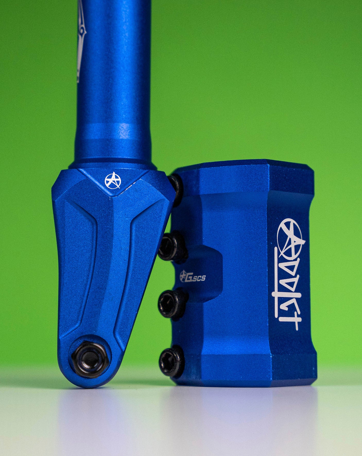 color:blue