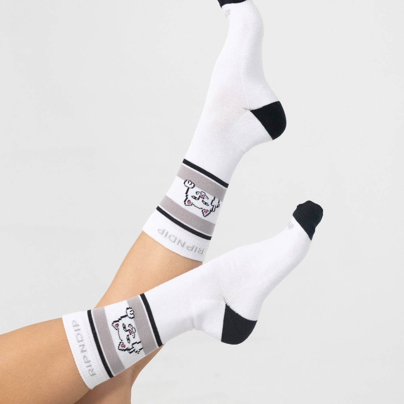 関送込★RIPNDIP★Peeking Nermal Socks 靴下 RIPNDIP Peeking Nermal Socks – The Vault Pro Scooters