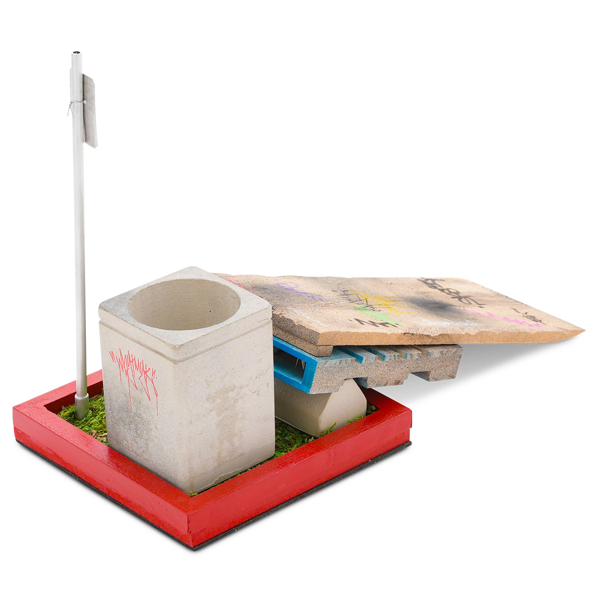 WhytMykConcrete Fingerboard Ramp - Trash Panda Corner – The Vault