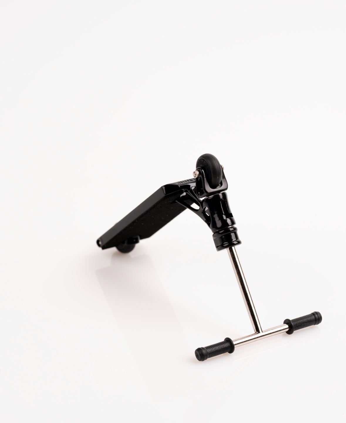 Tail Whip PRO V2 Street Finger Scooter