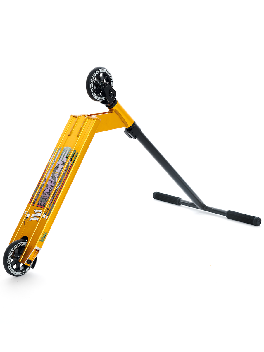 District Titus Pro Scooter – The Vault Pro Scooters