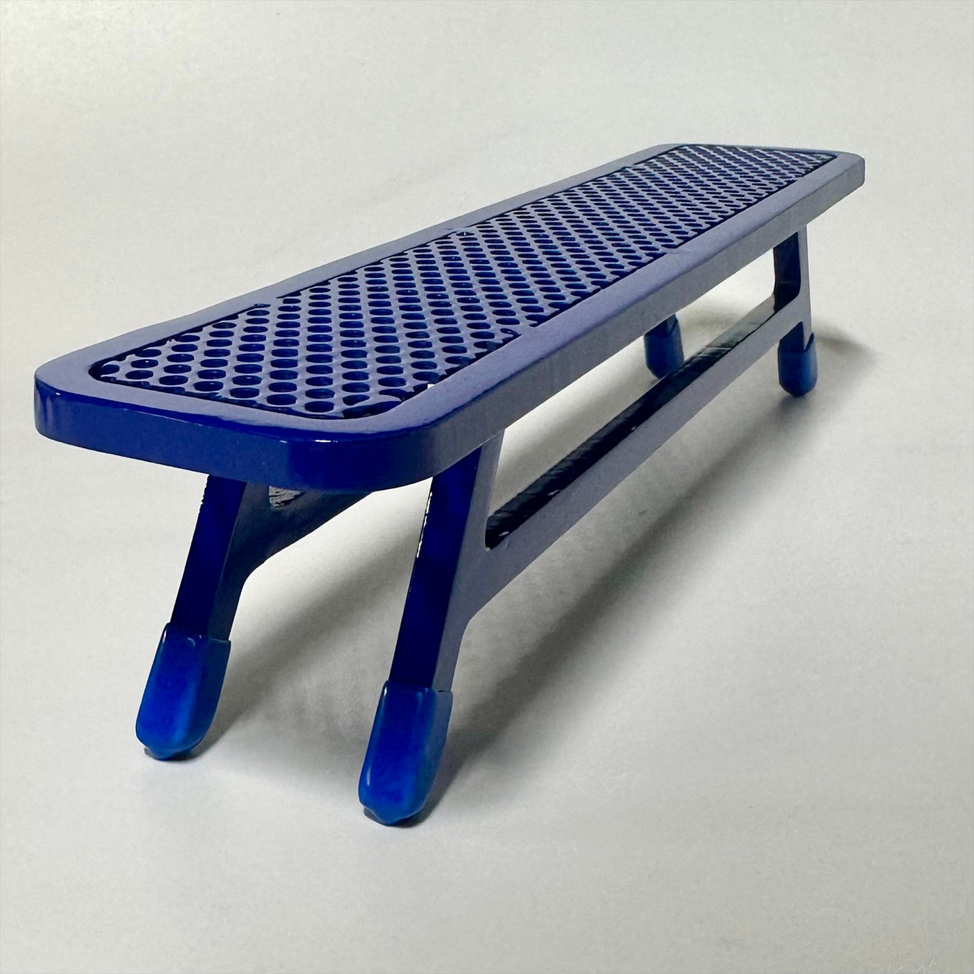 Grind Right Fingerboard Rail - School Yard Bench