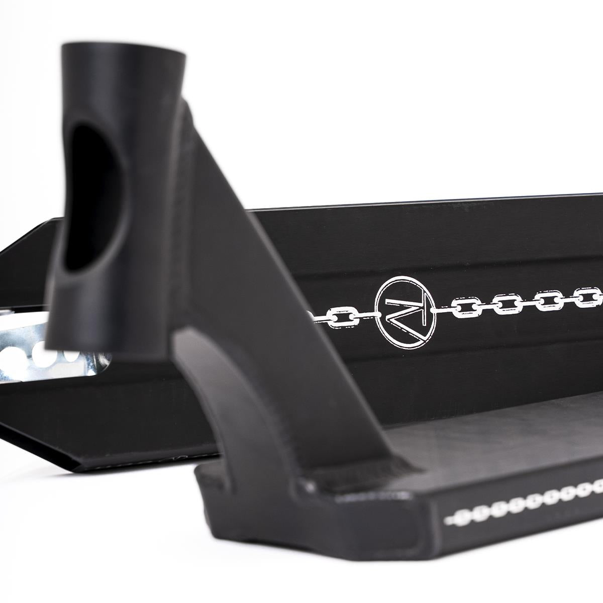 TV x Apex Chained Deck