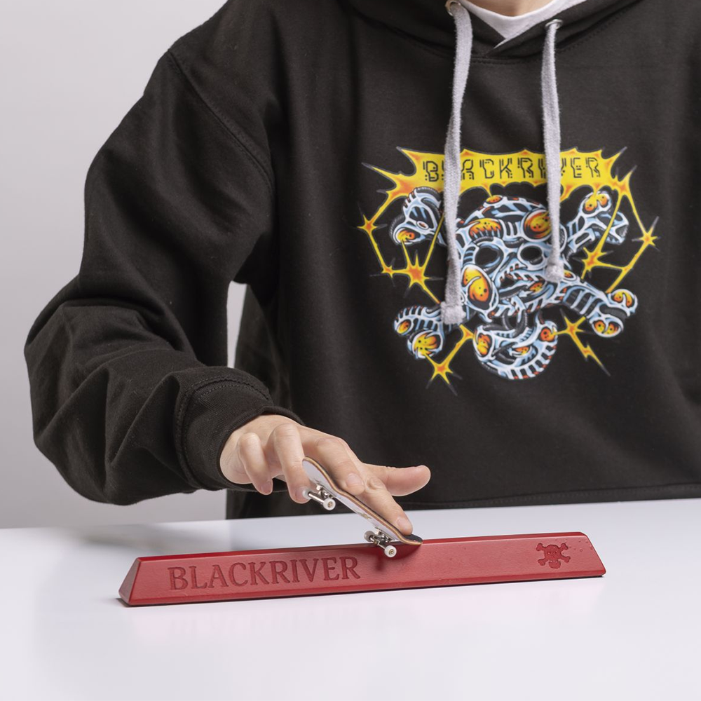 ブラッキー　リバースホロ Blackriver Fingerboard Ramps - Parking Block 2.0 – The Vault Pro