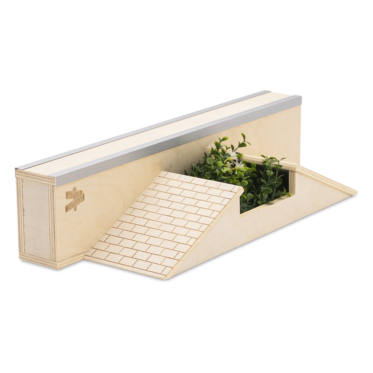 Avenue Fingerboard Ramp - Gap Wall
