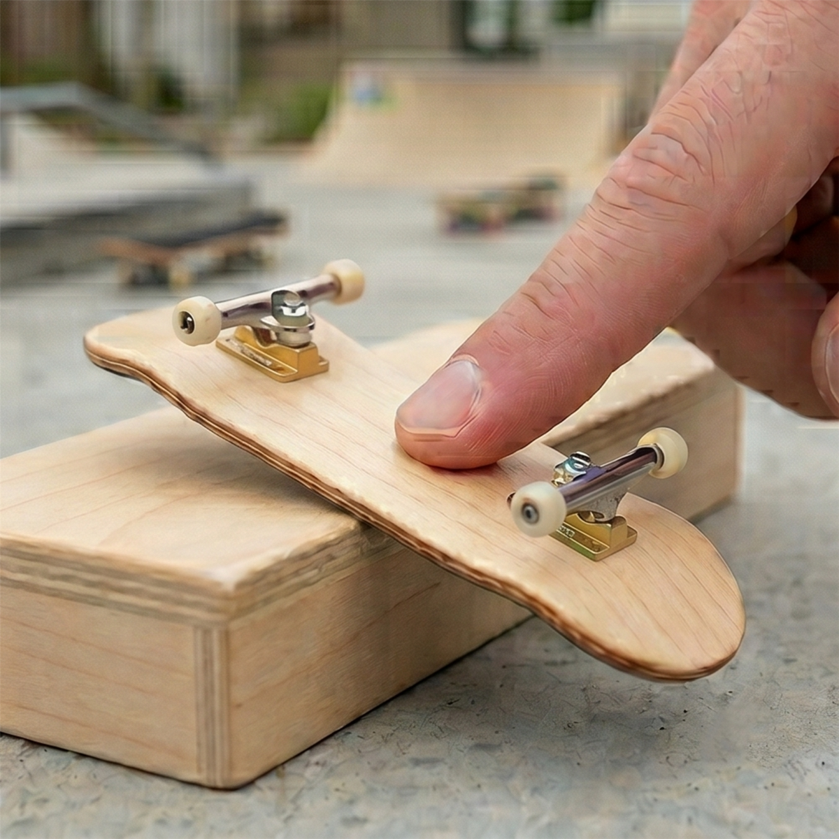 Dynamic Fingerboard Dual Bearing Trucks - 31mm