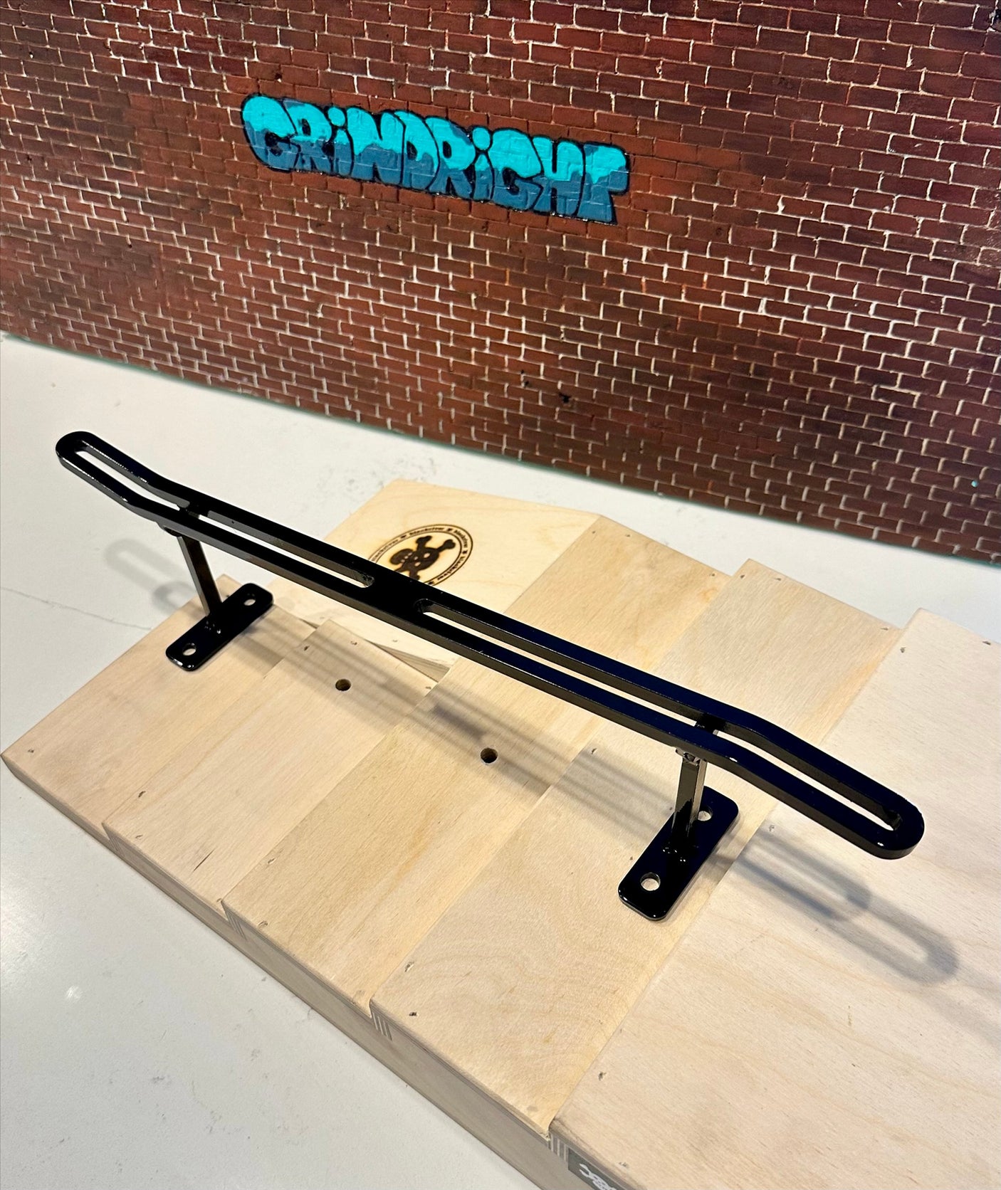 Grind Right Fingerboard Rail - The Square Doubler