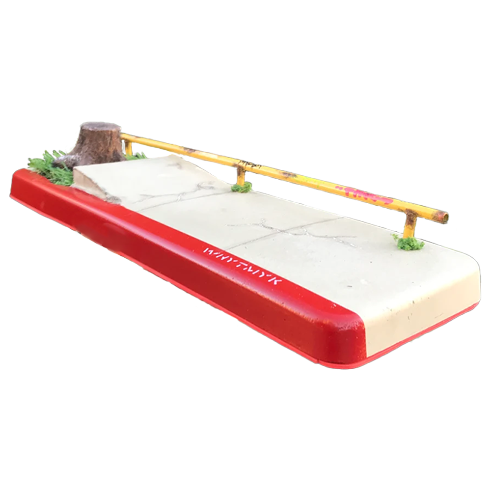 WhytMykConcrete Fingerboard Ramp - XXL Sidewalk w/Chain Link Fence and ...