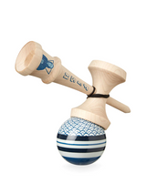 Krom DJ Pro Kendama - Firma de Jake Fischer